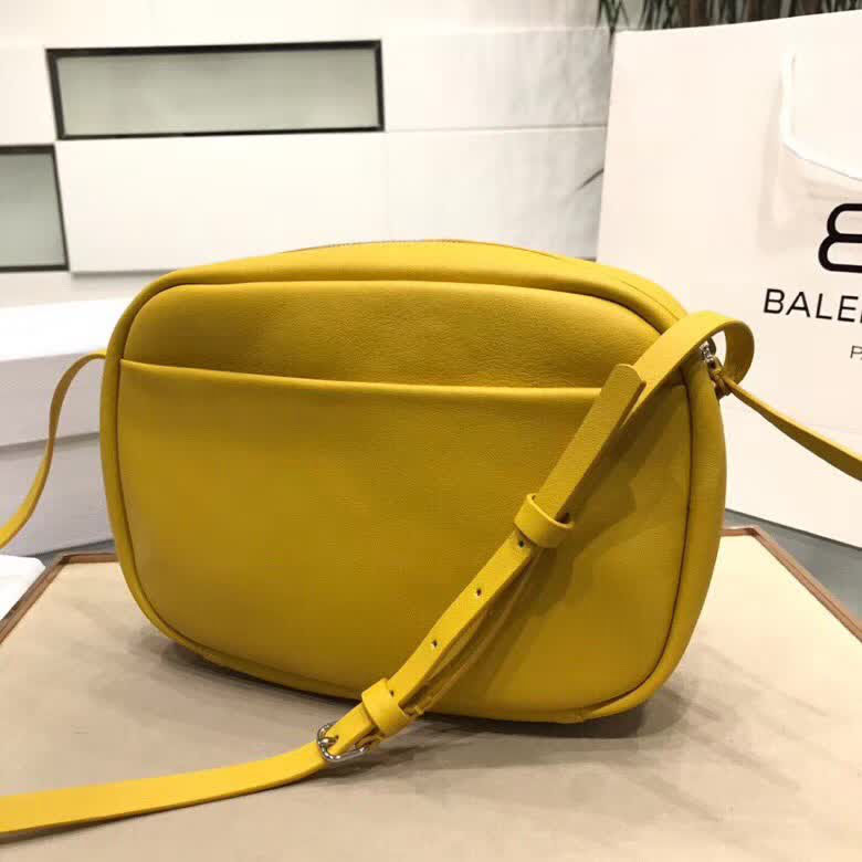 BALENCIAG巴黎世家 大號 萌寵相機包  BL1795